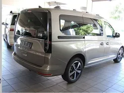 Beige Neu 2025 VW Caddy Maxi Style Van / Kleinbus | 41.950 € (Etwas zu teuer)