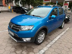 Blau Gebraucht 2013 Dacia Sandero Stepway Kleinwagen | 4.500 € (Etwas zu teuer)