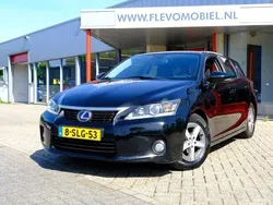 Schwarz Gebraucht 2013 Lexus CT200h Limousine | 8.250 € (Fairer Preis)