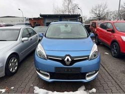 Blau majorelle Gebraucht 2014 Renault Scénic III Initiale Paris Van / Kleinbus | 1.699 €
