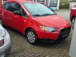 Rot Gebraucht 2009 Mitsubishi Colt Limousine | 2.200 € (Fairer Preis)