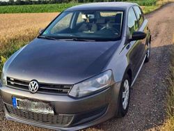 Grau Gebraucht 2012 VW Polo Edition Limousine | 4.700 € (Etwas zu teuer)