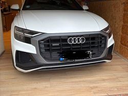 Weiß Gebraucht 2020 Audi Q8 Ambiente SUV | 54.400 € (Superpreis)