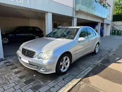 Silber Gebraucht 2004 Mercedes C200 Avantgarde Limousine | 2.490 € (Guter Preis)