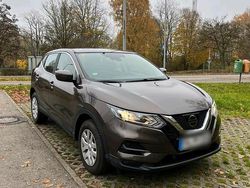 Braun Gebraucht 2017 Nissan Qashqai SUV | 13.950 € (Fairer Preis)