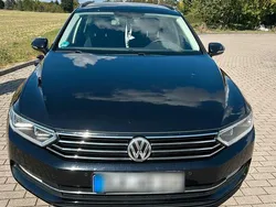 Schwarz Gebraucht 2016 VW Passat Comfortline Kombi | 14.999 € (Fairer Preis)