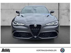 Grau Neu 2025 Alfa Romeo Giulia Quadrifoglio Limousine | 80.985 € (Superpreis)
