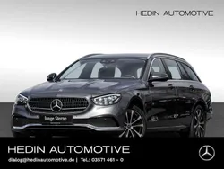 Grau Gebraucht 2023 Mercedes E220 Avantgarde Kombi | 42.790 € (Etwas zu teuer)