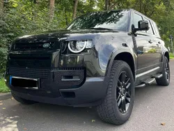 Schwarz Gebraucht 2021 Land Rover Defender SUV | 52.800 € (Etwas zu teuer)