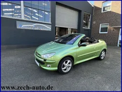 Vert maori Gebraucht 2003 Peugeot 206 CC Cabrio | 3.450 € (Teuer)