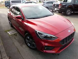 Fantastic red tc Gebraucht 2020 Ford Focus ST-Line X Limousine | 17.990 € (Guter Preis)