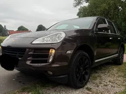 Braun Gebraucht 2009 Porsche Cayenne SUV | 10.500 €