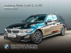 Saphirschwarz Gebraucht 2021 BMW 320e M Sport Kombi | 29.430 € (Guter Preis)