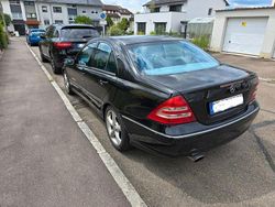 Schwarz Gebraucht 2003 Mercedes C200 Avantgarde Limousine | 2.500 € (Fairer Preis)