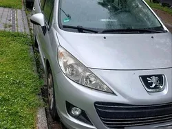 Grau Gebraucht 2010 Peugeot 207 Kleinwagen | 1.500 € (Fairer Preis)