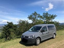 Grau Gebraucht 2015 VW Caddy Maxi Startline Van / Kleinbus | 10.000 € (Fairer Preis)