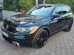 Deep black perleffekt Gebraucht 2021 VW Tiguan R-line SUV | 33.900 € (Etwas zu teuer)