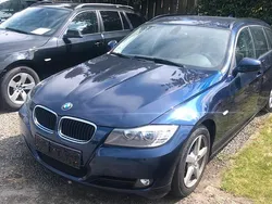 Blau Gebraucht 2012 BMW 320 Kombi | 7.900 € (Guter Preis)