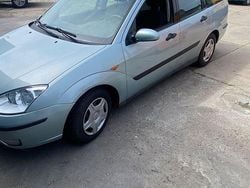 Grau Gebraucht 2003 Ford Focus Ghia Kombi | 1.000 € (Superpreis)