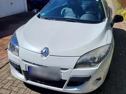 Weiß Gebraucht 2011 Renault Mégane Cabriolet Cabrio | 9.999 €