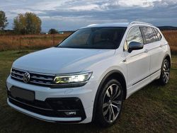 Weiß Gebraucht 2019 VW Tiguan Allspace R-line SUV | 29.950 € (Etwas zu teuer)