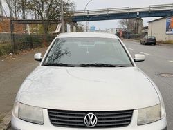 Silber Gebraucht 1997 VW Passat Limousine | 1.200 € (Guter Preis)