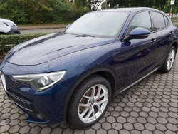 Blau Gebraucht 2019 Alfa Romeo Stelvio Super SUV | 10.990 € (Fairer Preis)