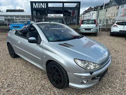 Silber Gebraucht 2004 Peugeot 206 CC Platinum Cabrio | 2.750 € (Fairer Preis)