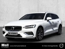 Weiss Gebraucht 2022 Volvo V60 Core Kombi | 32.980 € (Superpreis)