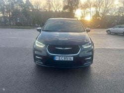 Schwarz Gebraucht 2022 Chrysler Pacifica Van / Kleinbus | 34.500 € (Superpreis)