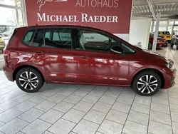 Rot Gebraucht 2019 VW Golf Sportsvan IQ Drive Van / Kleinbus | 17.450 € (Etwas zu teuer)