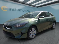 Grün Neu 2025 Kia Ceed Kleinwagen | 23.299 €