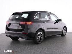 Gebraucht 2024 Mercedes B200 Van / Kleinbus | 27.975 € (Superpreis)