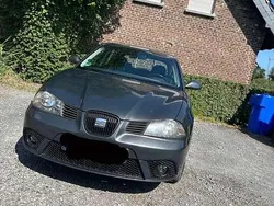 Grau Gebraucht 2007 Seat Ibiza Comfort Limousine | 2.479 € (Etwas zu teuer)