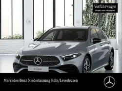 Mountain grau Gebraucht 2024 Mercedes A200 AMG Limousine | 33.490 € (Fairer Preis)