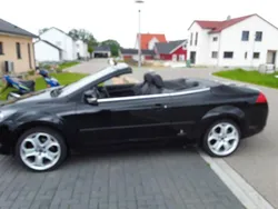 Schwarz Gebraucht 2010 Ford Focus Cabriolet Titanium Cabrio | 5.300 € (Guter Preis)