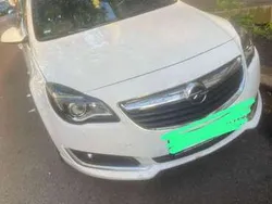 Weiß Gebraucht 2016 Opel Insignia Innovation Limousine | 9.000 € (Fairer Preis)