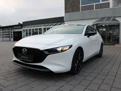 Weiß Gebraucht 2024 Mazda 3 Homura-Line Limousine | 25.600 € (Superpreis)