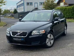 Schwarz Gebraucht 2009 Volvo V50 Kombi | 3.899 € (Etwas zu teuer)