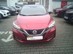 Rot Gebraucht 2020 Nissan Leaf Tekna Kleinwagen | 13.990 € (Guter Preis)