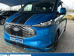 Digital aqua blue metallic Gebraucht 2024 Ford Tourneo Sport Van / Kleinbus | 66.990 €