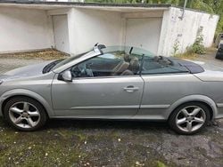 Gebraucht 2006 Opel Astra Cabriolet Edition Cabrio | 1.900 € (Guter Preis)