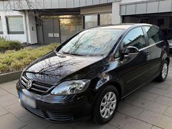 Schwarz Gebraucht 2006 VW Golf Limousine | 3.950 € (Etwas zu teuer)