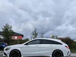 Weiß Gebraucht 2018 Mercedes CLA45 AMG Shooting Brake AMG Kombi | 35.000 € (Teuer)