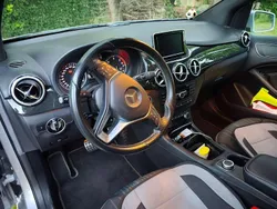 Silber Gebraucht 2015 Mercedes B200 Van / Kleinbus | 12.490 € (Fairer Preis)