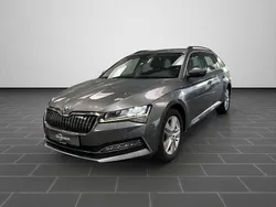Grau (metallic) Gebraucht 2022 Skoda Superb Limousine | 24.990 € (Guter Preis)