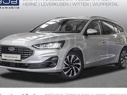 Grau Gebraucht 2024 Ford Focus Titanium Kombi | 20.222 € (Superpreis)