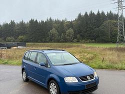 Blau Gebraucht 2005 VW Touran Van / Kleinbus | 1.299 € (Fairer Preis)