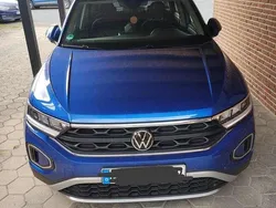 Blau Gebraucht 2023 VW T-Roc Move SUV | 25.990 € (Superpreis)