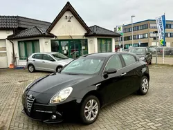 Schwarz Gebraucht 2014 Alfa Romeo Giulietta Turismo Kleinwagen | 9.250 € (Fairer Preis)